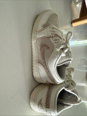 Woman Nike Jordan Low-Top Sneakers in Cream and Light Taupe